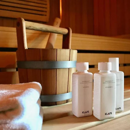 Dom wakacyjny Urgemuetliche Reetdachkate Mit Grossem Kamin Und Sauna